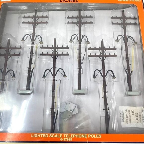 Lionel SCALE TELEPHONE POLES LIGHTED SKU 6-37995 Model Trains Hobby Collectible - Picture 8 of 8
